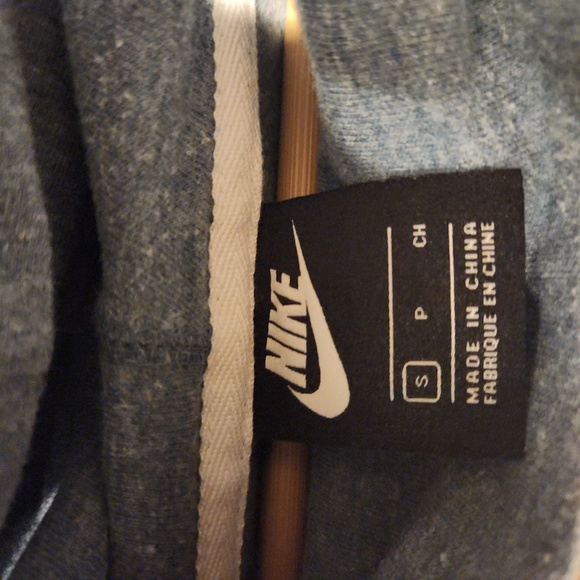 Nike Hoodie - Picture 2 of 3